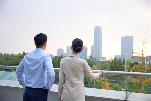 福利政策規(guī)劃：提供福利保障，增強員工忠誠度