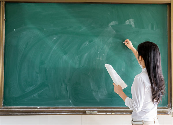 培養(yǎng)跨界思維，打造復(fù)合型的組織人才隊(duì)伍