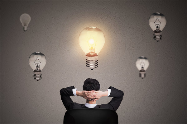 創(chuàng)新企業(yè)管理思維，激發(fā)員工潛能，推動(dòng)企業(yè)騰飛