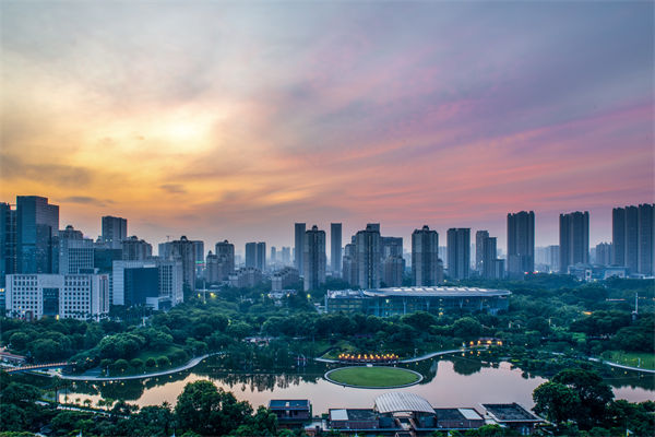 佛山預(yù)算管理咨詢(xún)公司如何助力企業(yè)實(shí)現(xiàn)預(yù)算精準(zhǔn)控制？