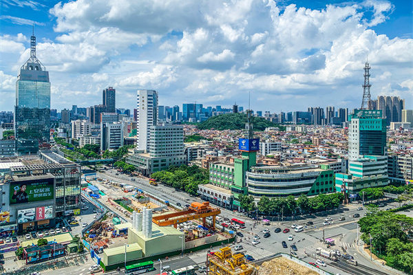 佛山管理咨詢(xún)公司深度助力，企業(yè)如何加速突破成長(zhǎng)天花板？